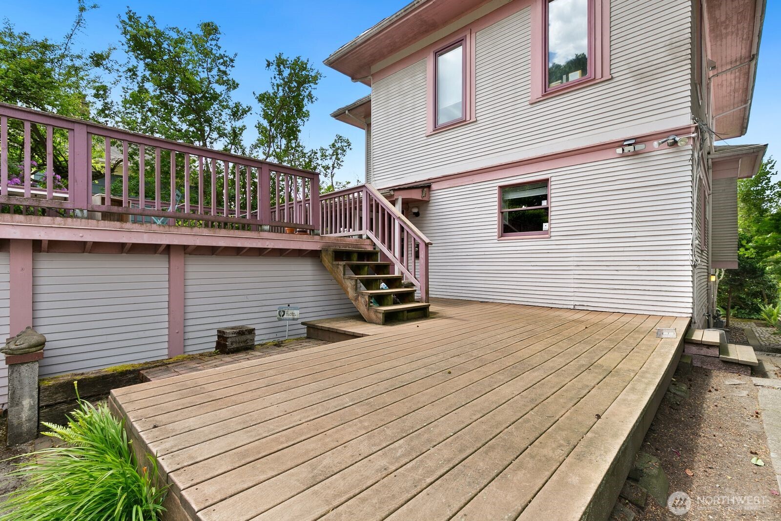 702 11th Avenue East Seattle, WA 98102 - Photo 8 of 19
