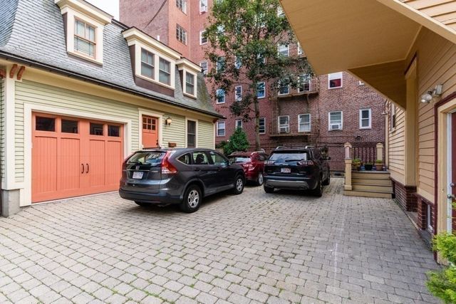 a car parked in front of a building