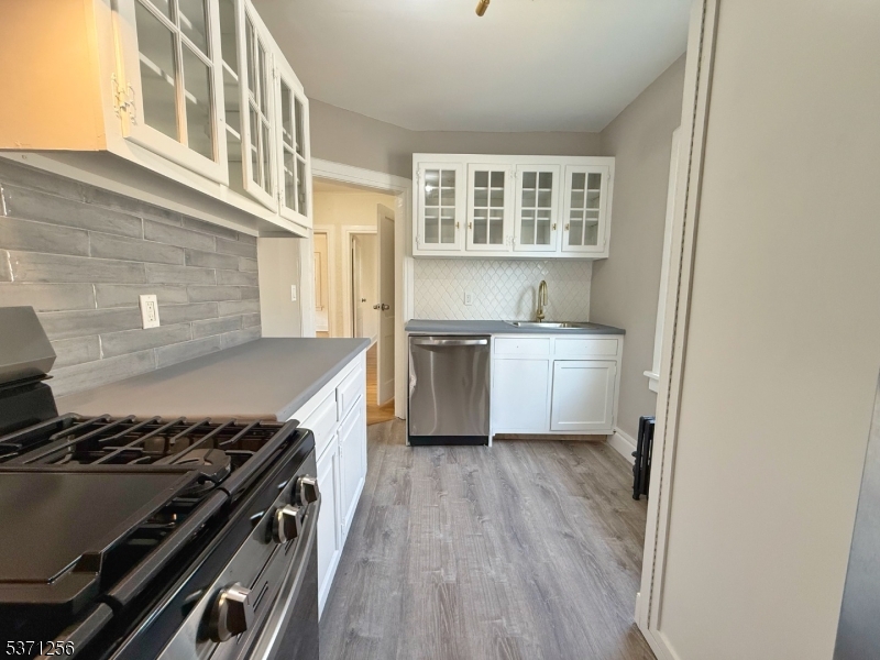166 Washington Place Ridgewood, NJ 07450 - Photo 6 of 12
