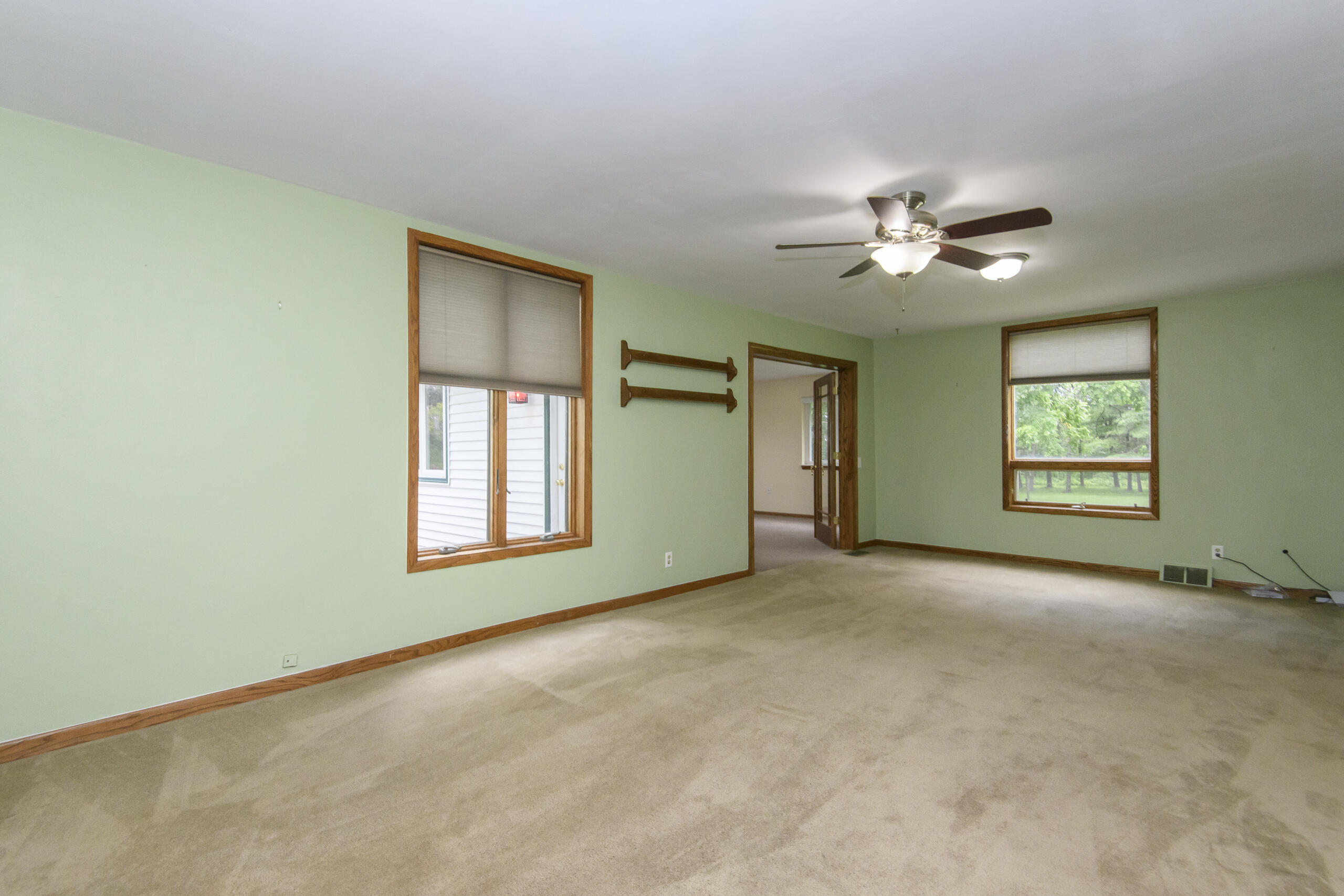 W3504 Conlon Road Hampden, WI 53925 - Photo 19 of 56 Living Rm