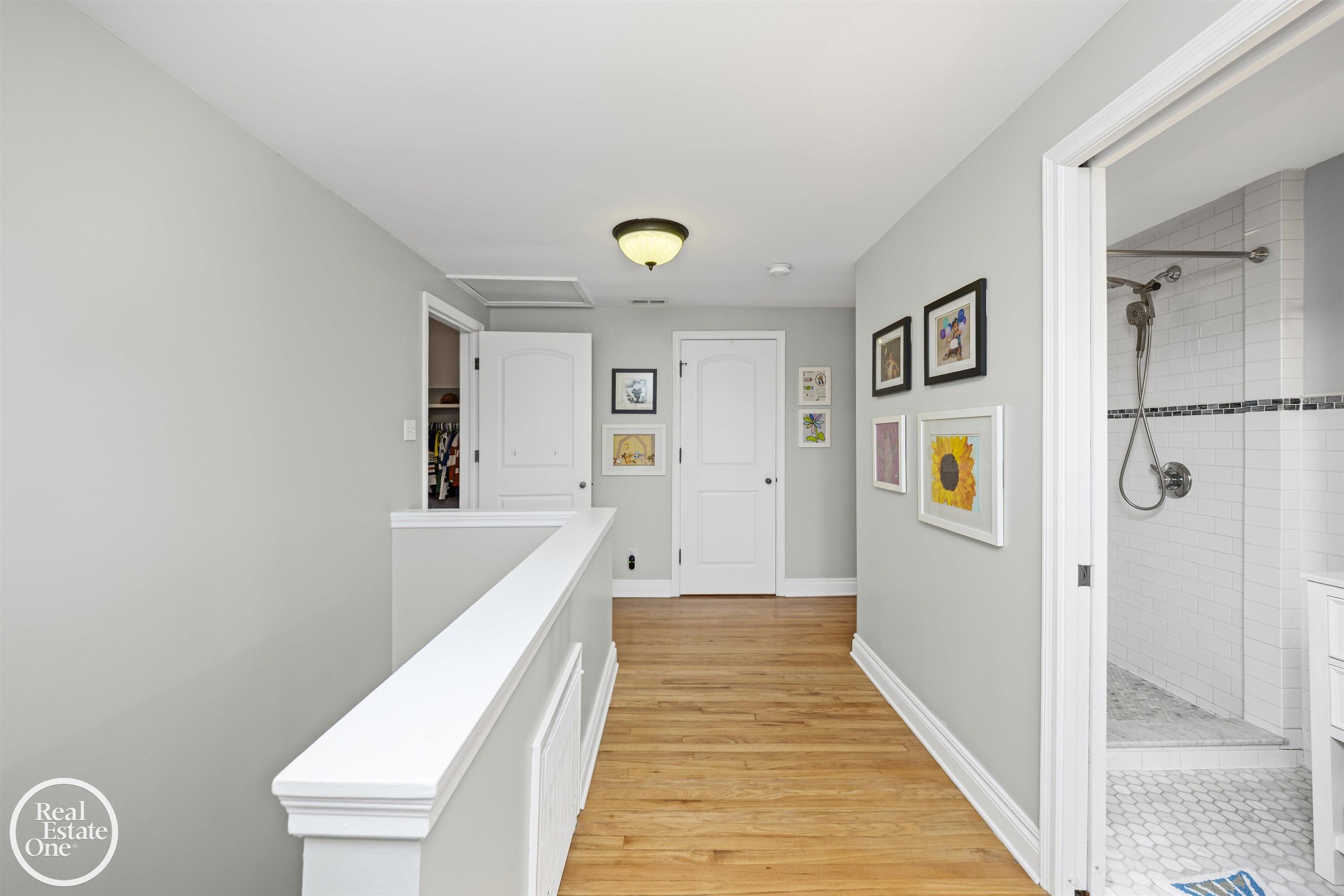 644 Hawthorne Road Grosse Pointe, MI 48236 - Photo 31 of 79 50197100-4e723729-cf32-48f4-8e62-09904d740321.JPG