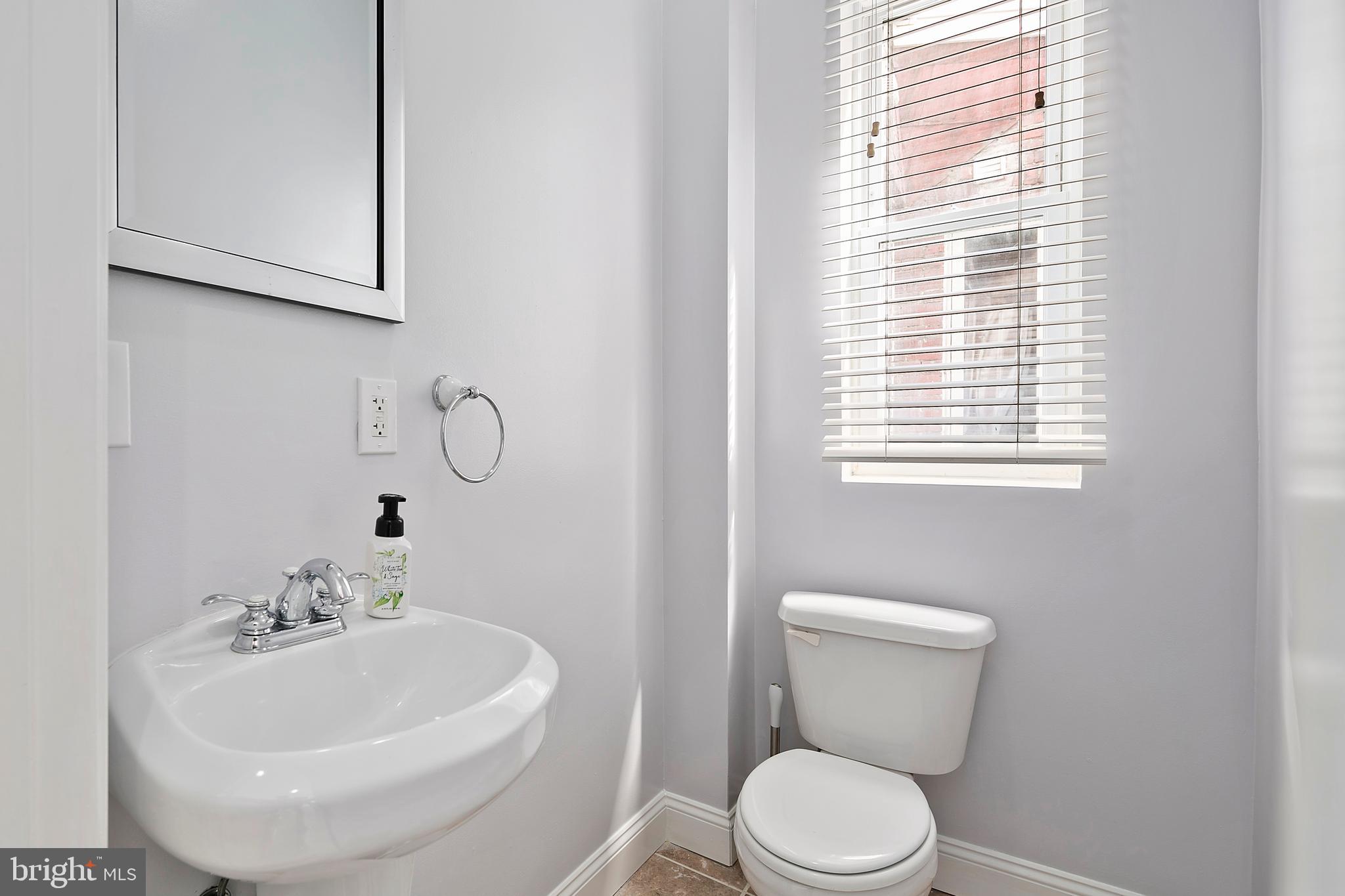 78 R Street Northwest Washington, DC 20001 - Photo 11 of 36 Gallery Image 11