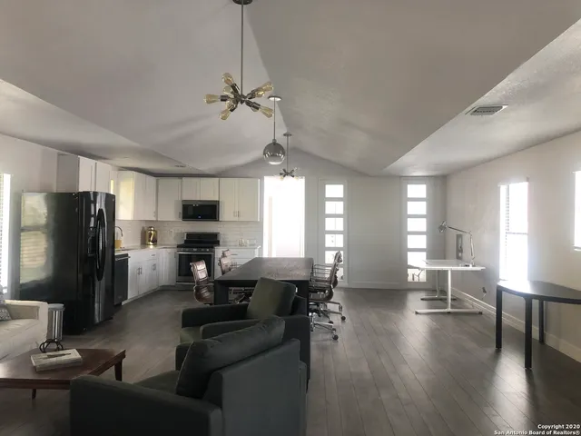 $1,550 | 503 Nolan Street, San Antonio, TX 78202