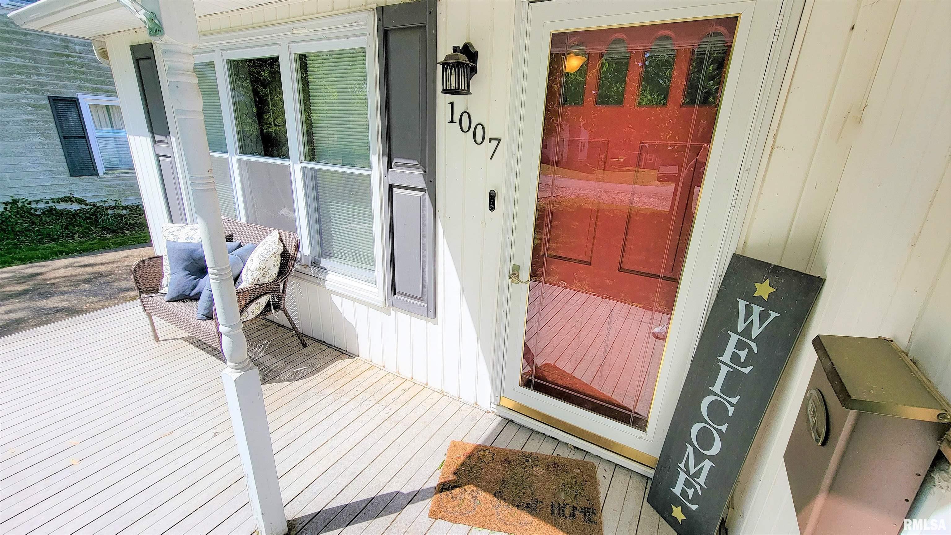 1007 Rider Street Flora, IL 62839 - Photo 3 of 73 Gallery Image 3