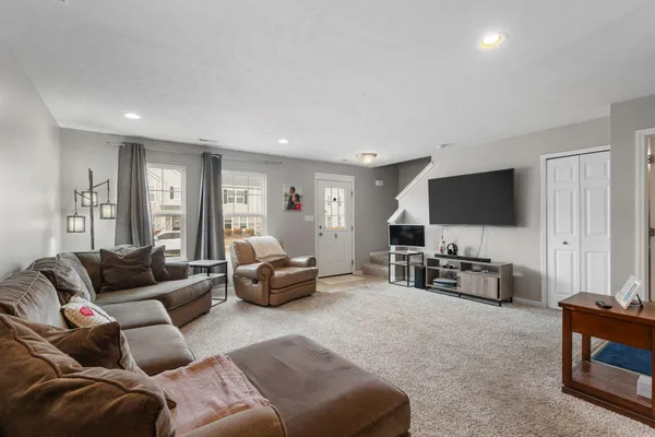 $229,999 | 10409 Imperial Place, Cedar Lake, IN 46303