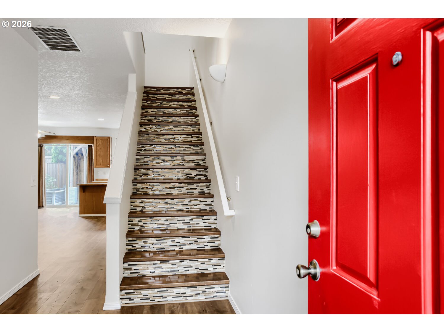 18691 Southwest Stubblefield Way Beaverton, OR 97003 - Photo 3 of 32 Entrance/Foyer