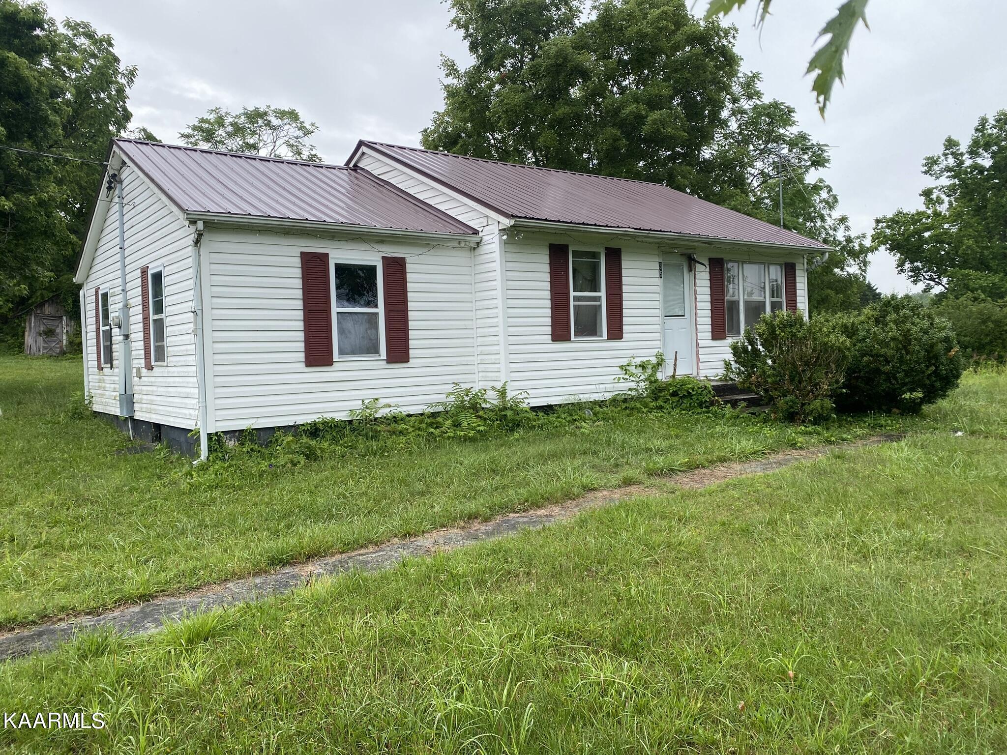 3528 Fulton Road Corryton, TN 37721 - Photo 1 of 18 46BC609C-7E37-4400-B7F6-A55F7E9BFA49