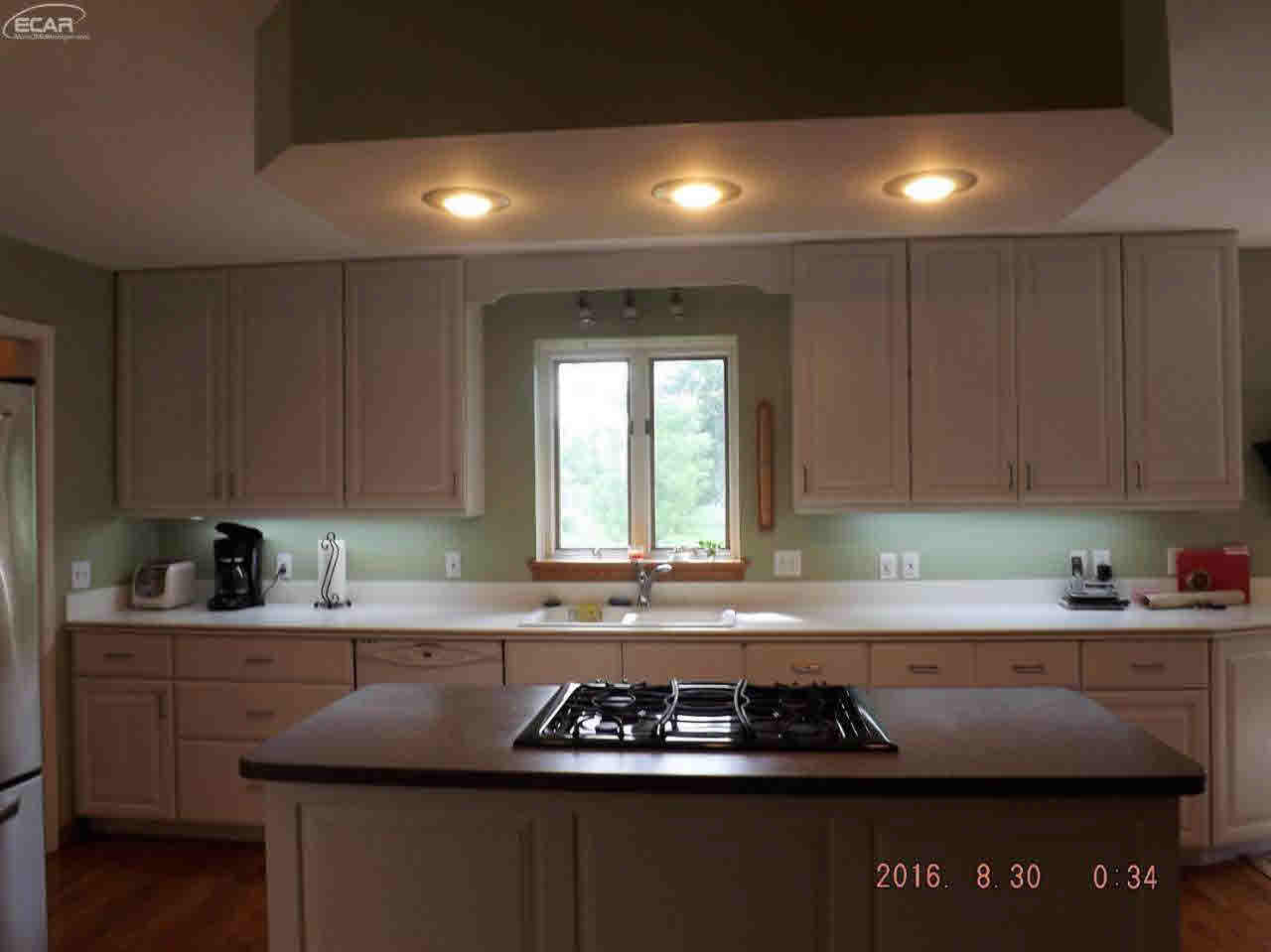 4307 Calkins Road Flint, MI 48532 - Photo 5 of 30 21210312-4.JPG