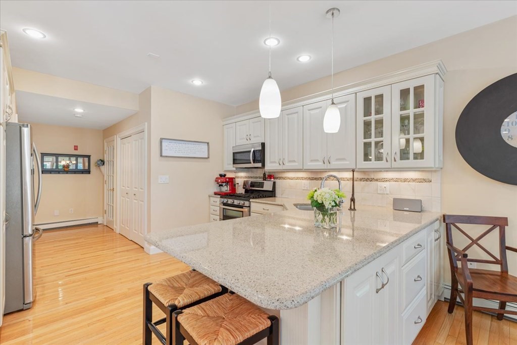 16 Bridlefield Lane Medfield, MA 02052 - Photo 12 of 35