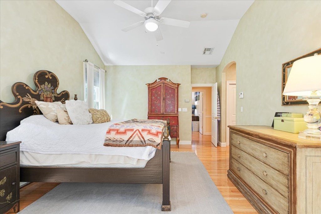 16 Bridlefield Lane Medfield, MA 02052 - Photo 20 of 35