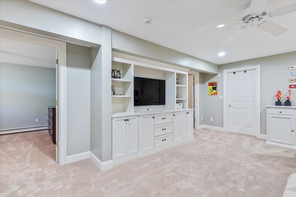 16 Bridlefield Lane Medfield, MA 02052 - Photo 25 of 35