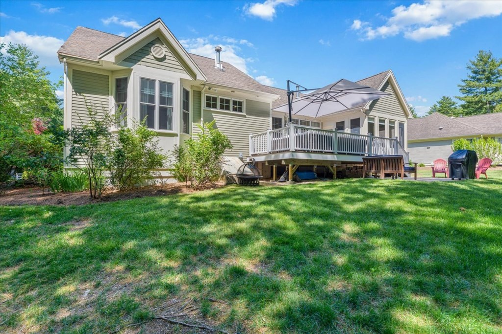 16 Bridlefield Lane Medfield, MA 02052 - Photo 32 of 35