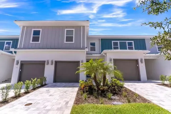 $3,100 | 7842 Spectrum Drive, Reunion, FL 34747
