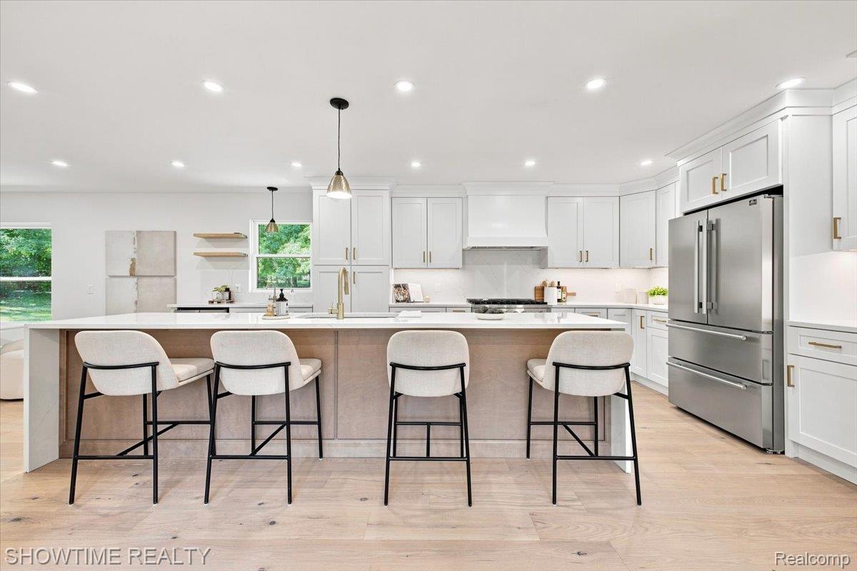 4348 Covered Bridge Road Bloomfield Hills, MI 48302 - Photo 12 of 35 Kitchen