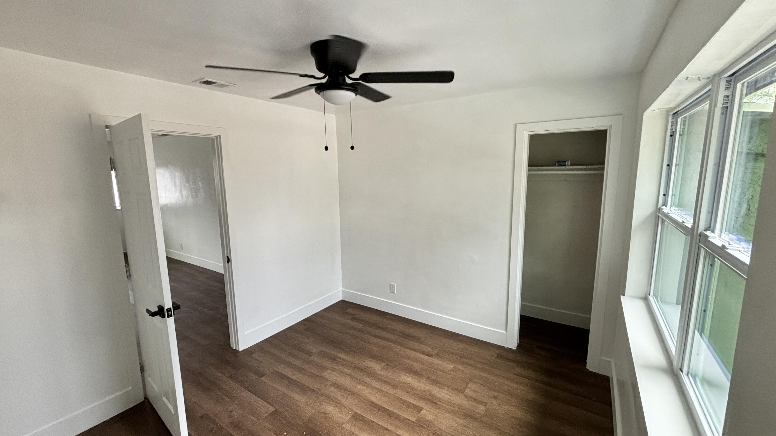 1237 West 25th Street Riviera Beach, FL 33404 - Photo 14 of 24 IMG_2402