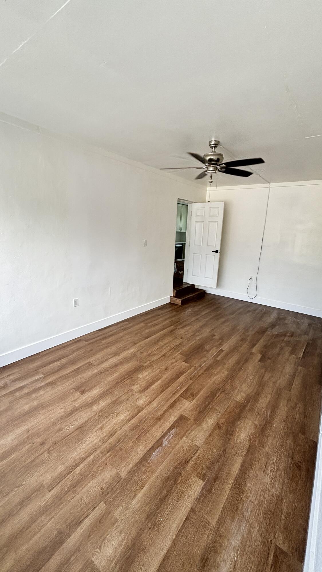 1237 West 25th Street Riviera Beach, FL 33404 - Photo 22 of 24 IMG_2417