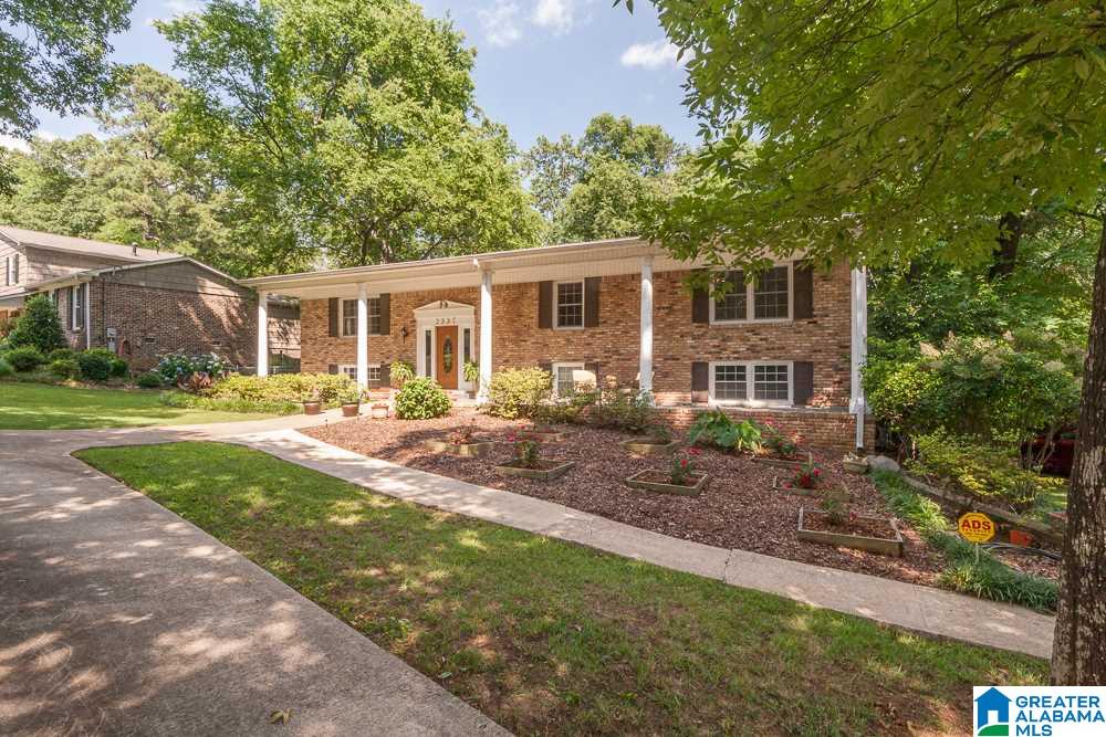 2337 Queensview Road Birmingham, AL 35226 - Photo 4 of 38
