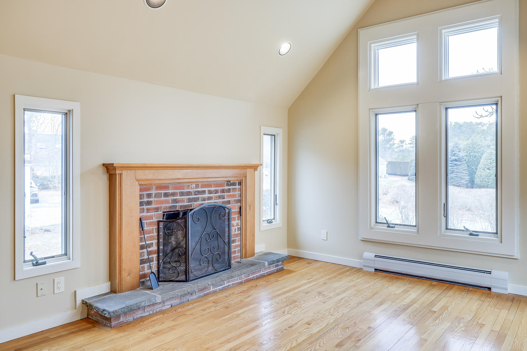 3 Bassett Woods Road Harwich, MA 02645 - Photo 21 of 40 Living Room