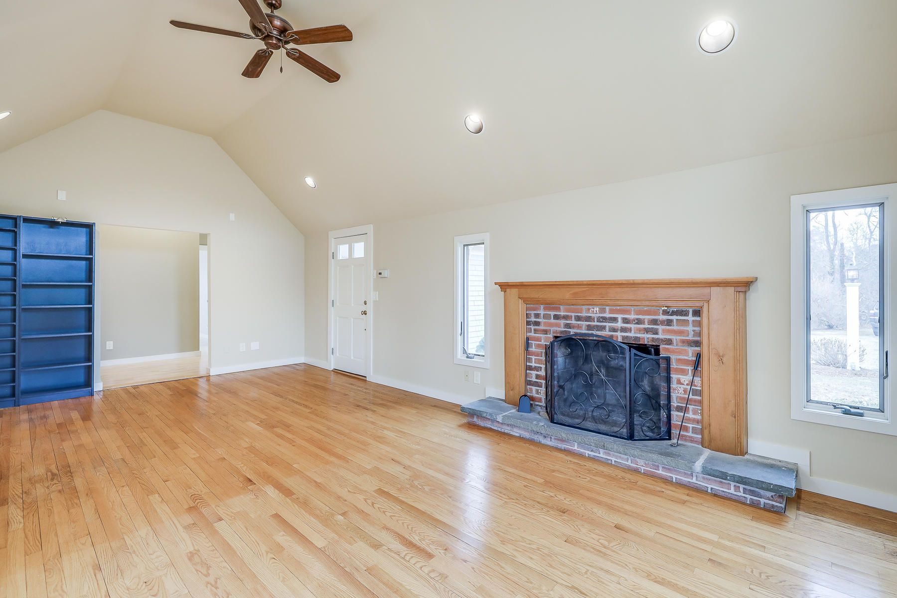 3 Bassett Woods Road Harwich, MA 02645 - Photo 22 of 40 Living Room