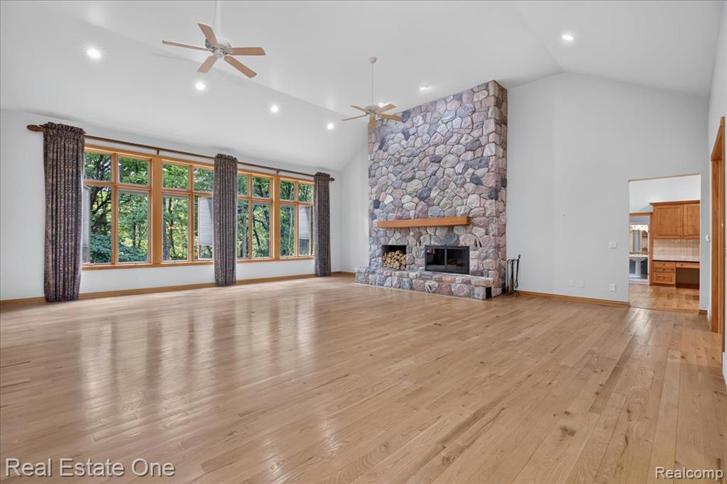 425 Courtney Road Leonard, MI 48367 - Photo 8 of 89 Gallery Image 8