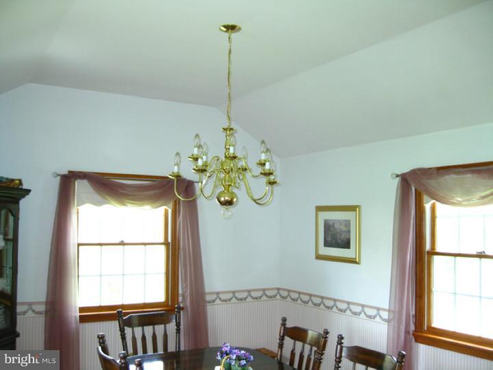 386 Auburn Road Avondale, PA 19311 - Photo 8 of 24 Gallery Image 8