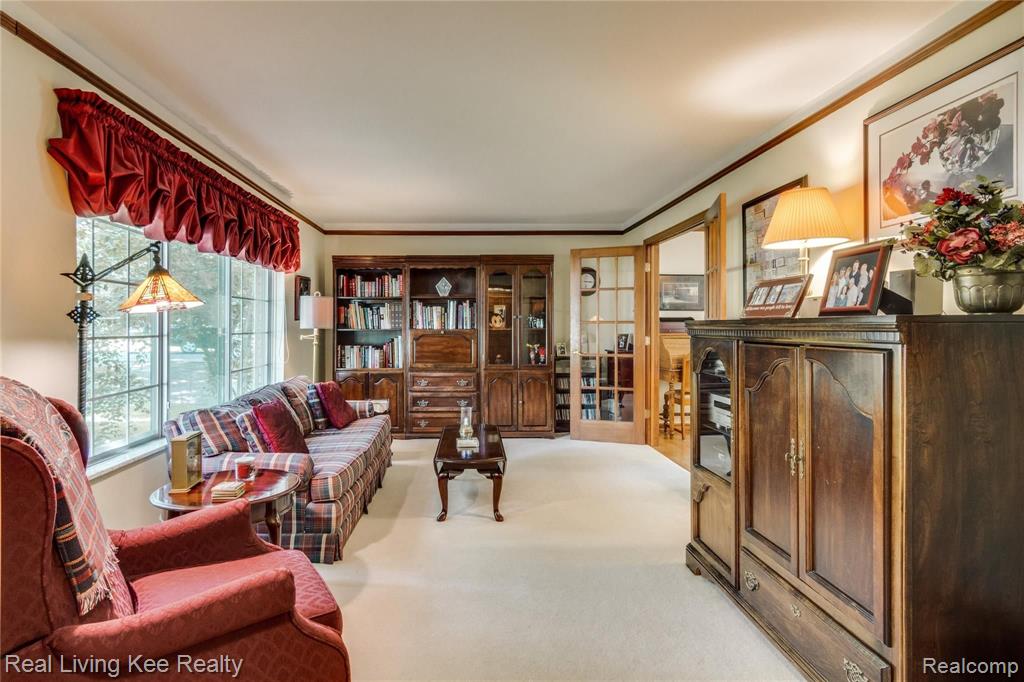354 Texas Avenue Rochester Hills, MI 48309 - Photo 16 of 62