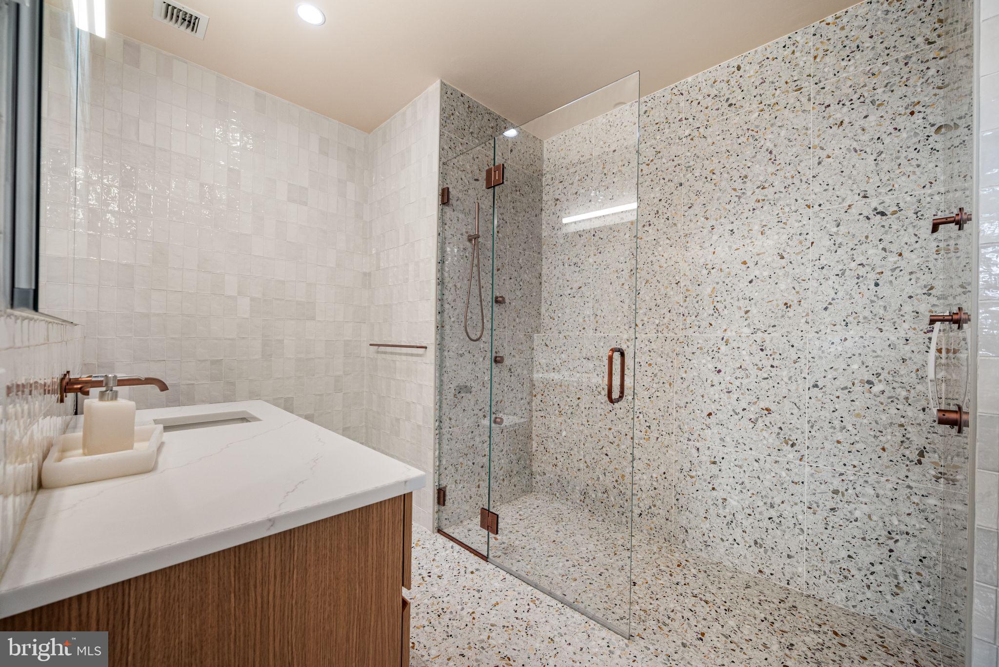 108 Arch Street, Unit 504 Philadelphia, PA 19106 - Photo 15 of 29