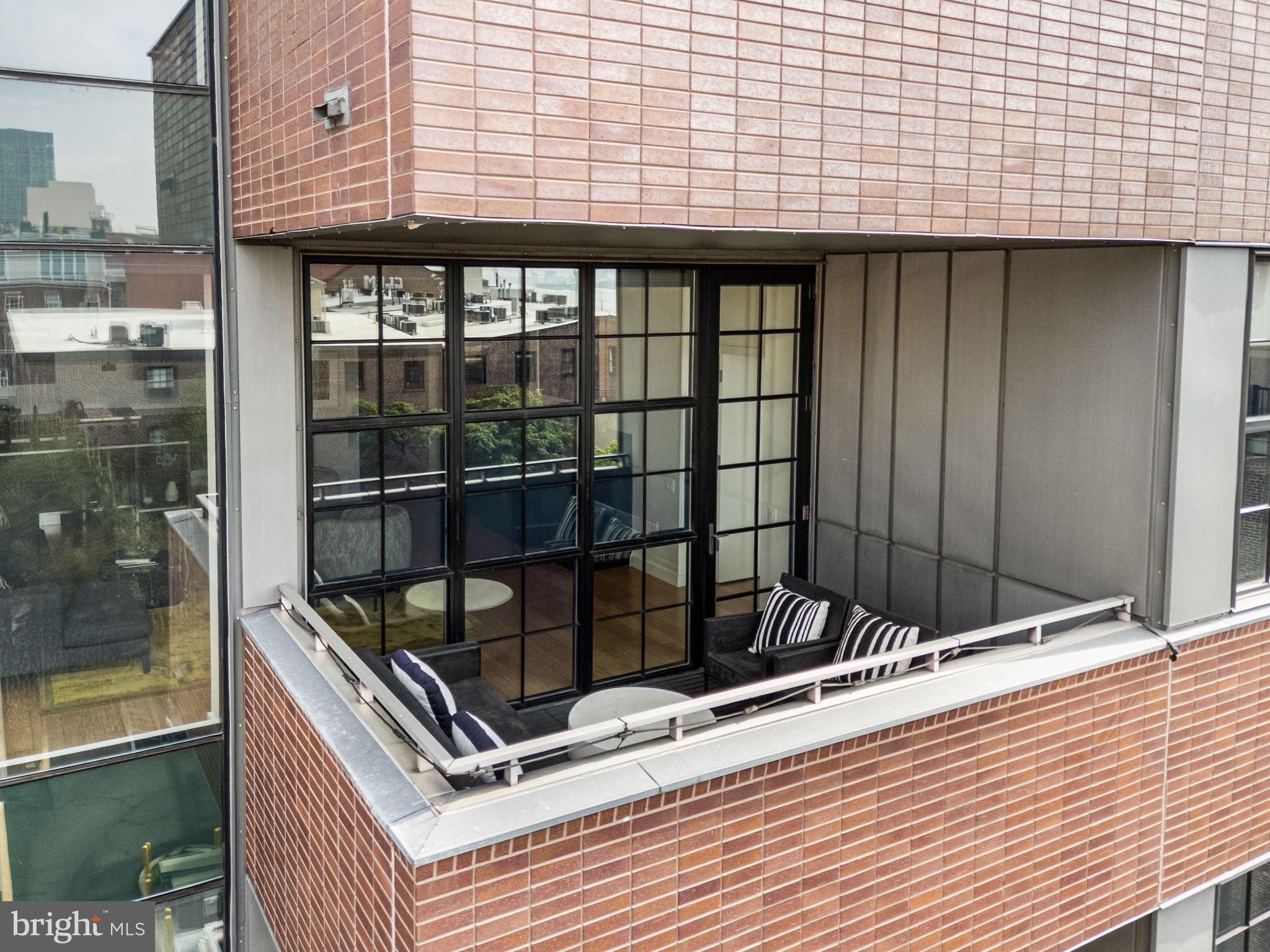 108 Arch Street, Unit 504 Philadelphia, PA 19106 - Photo 24 of 29