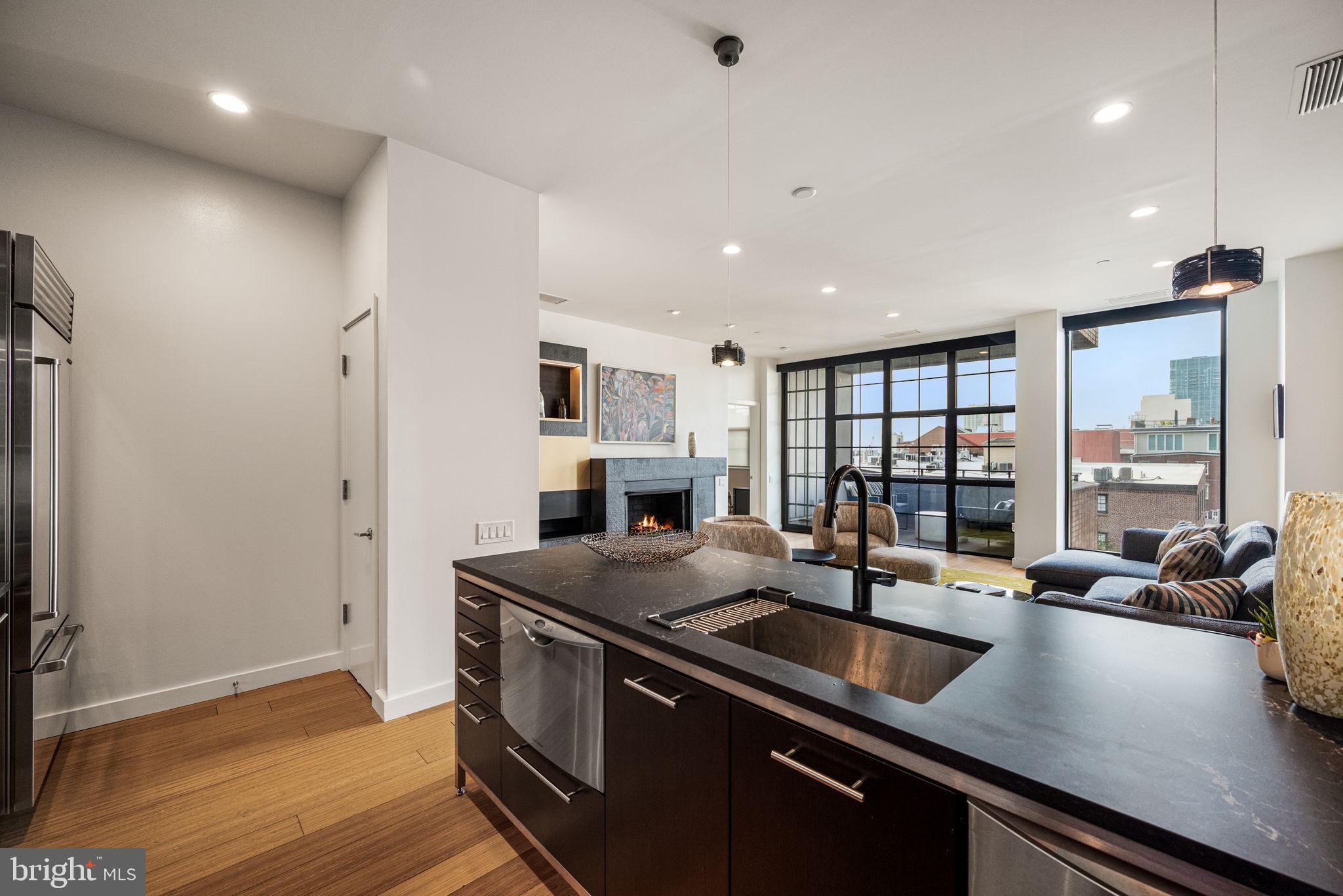 108 Arch Street, Unit 504 Philadelphia, PA 19106 - Photo 6 of 29