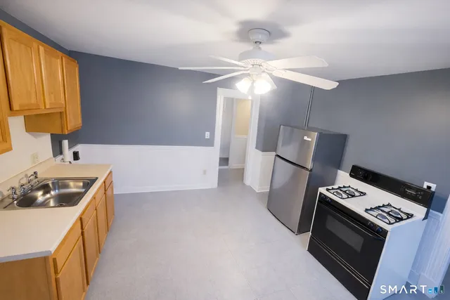 $1,800 | 155 Congress Avenue, Unit 3, Waterbury, CT 06708