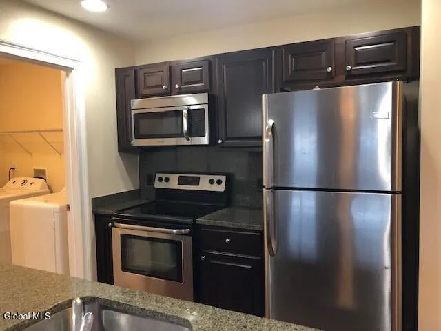 $2,004 | 74 Weibel Avenue, Unit 11HP203, Saratoga Springs, NY 12866