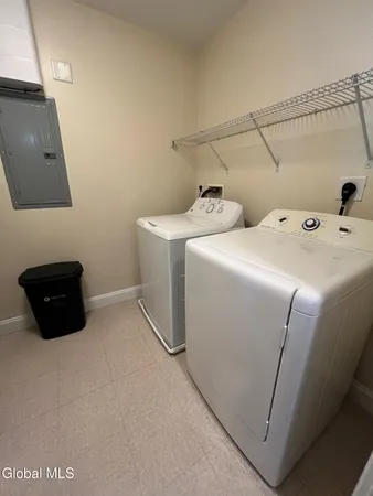 $2,131 | 74 Weibel Avenue, Unit 11HP203, Saratoga Springs, NY 12866