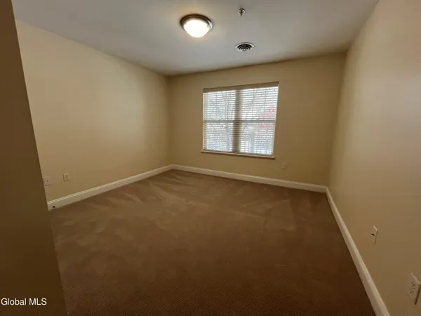 $2,131 | 74 Weibel Avenue, Unit 11HP203, Saratoga Springs, NY 12866