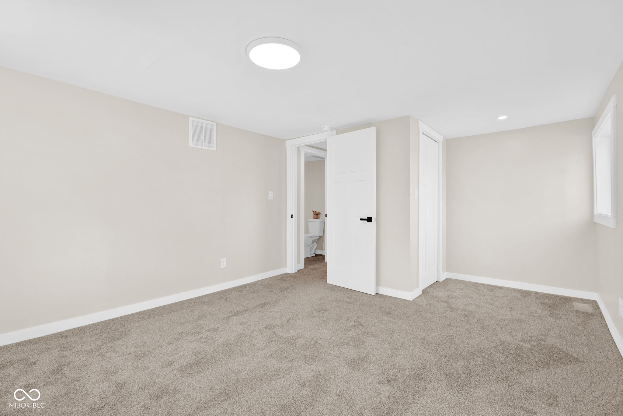 8311 West Old Nashville Road Columbus, IN 47201 - Photo 14 of 36