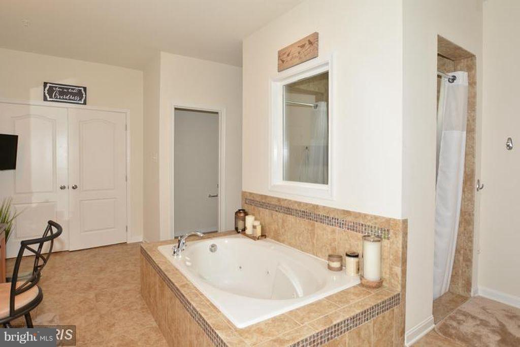 16706 Rolling Tree Road Accokeek, MD 20607 - Photo 11 of 24 Bath (Master)