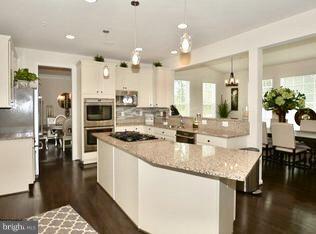 16706 Rolling Tree Road Accokeek, MD 20607 - Photo 5 of 24 Kitchen
