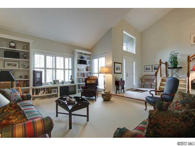 4209 Quail View Road Charlotte, NC 28226 - Photo 2 of 16 Gallery Image 2
