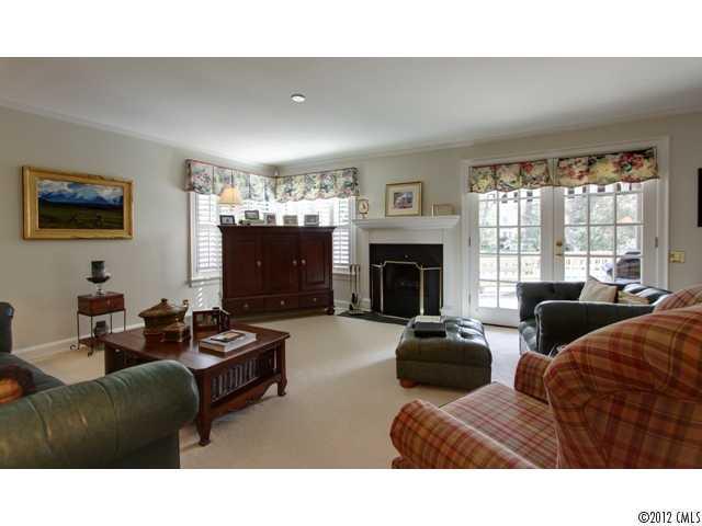 4209 Quail View Road Charlotte, NC 28226 - Photo 6 of 16 Gallery Image 6