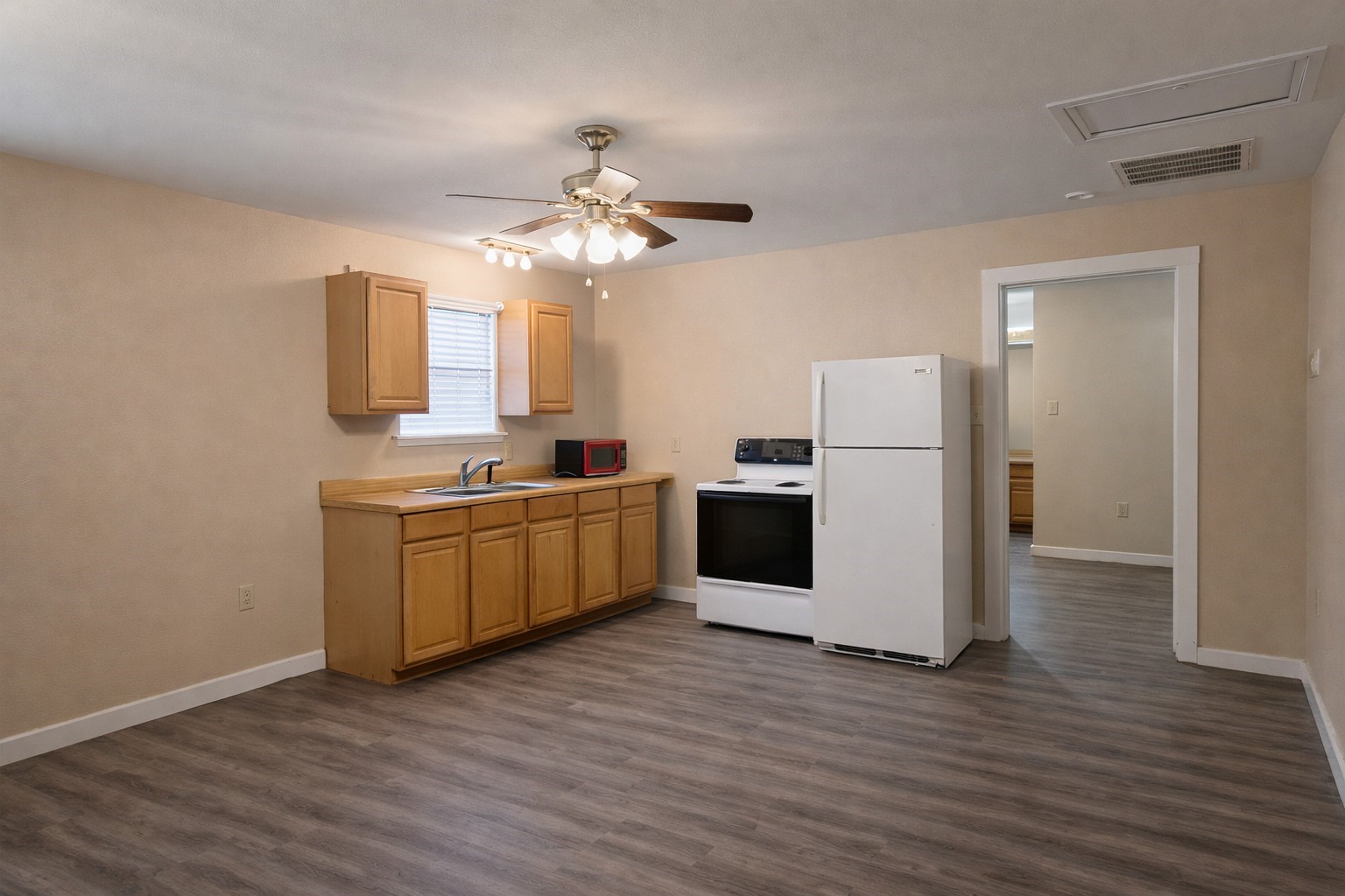 6107 Williams Road, Unit E Crosby, TX 77532 - Photo 5 of 10