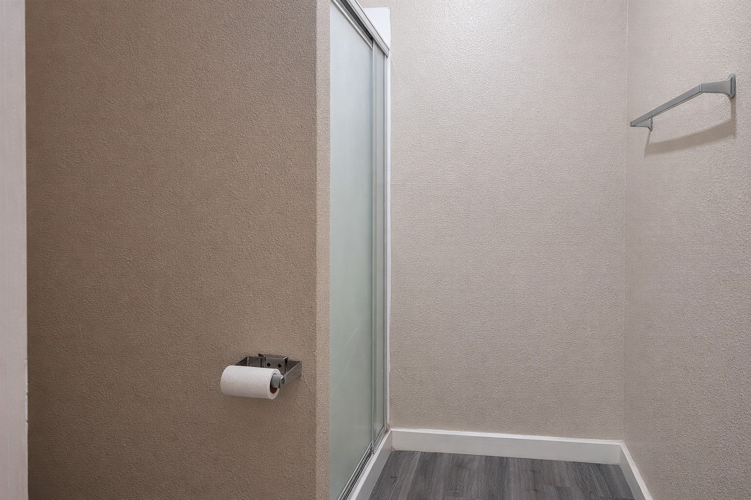 6107 Williams Road, Unit E Crosby, TX 77532 - Photo 8 of 10