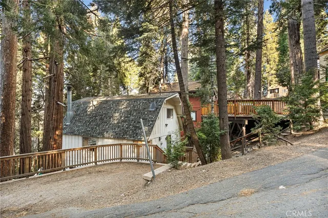 $380,000 | 533 West Victoria Court, Lake Arrowhead, CA 92352