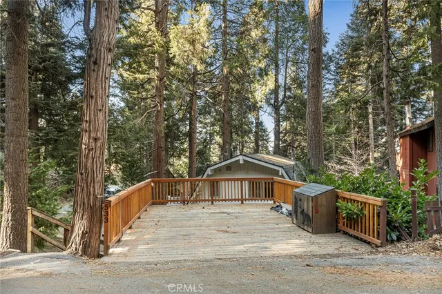 $380,000 | 533 West Victoria Court, Lake Arrowhead, CA 92352