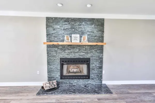 $595,000 | 7390 San Ramon Drive, Milton, FL 32583