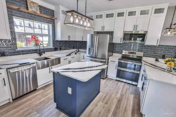 $595,000 | 7390 San Ramon Drive, Milton, FL 32583