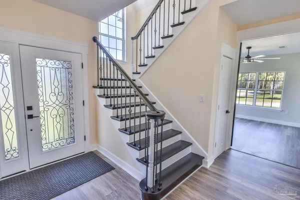 $595,000 | 7390 San Ramon Drive, Milton, FL 32583