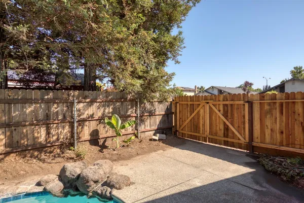 $699,950 | 1621 Davis Street, Ripon, CA 95366