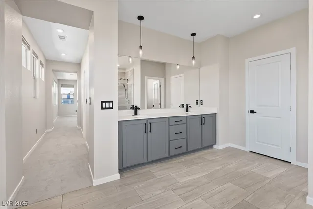 $905,000 | 9710 Hiking Avenue, Las Vegas, NV 89166