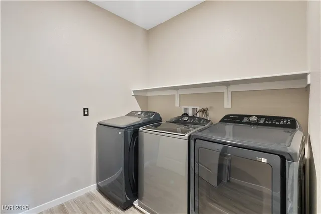 $905,000 | 9710 Hiking Avenue, Las Vegas, NV 89166