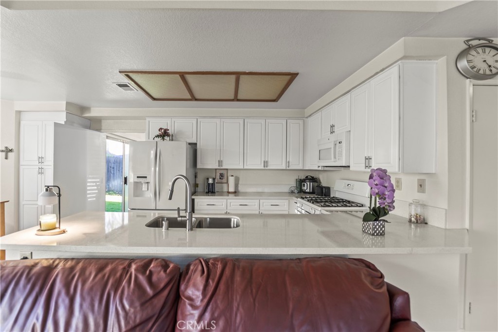 10742 Mendoza Road Moreno Valley, CA 92557 - Photo 18 of 39