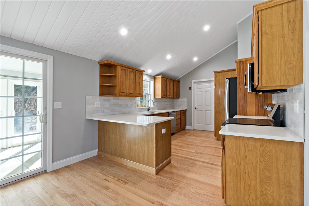 1268 Main Street Coventry, RI 02816 - Photo 10 of 33 KITCHEN